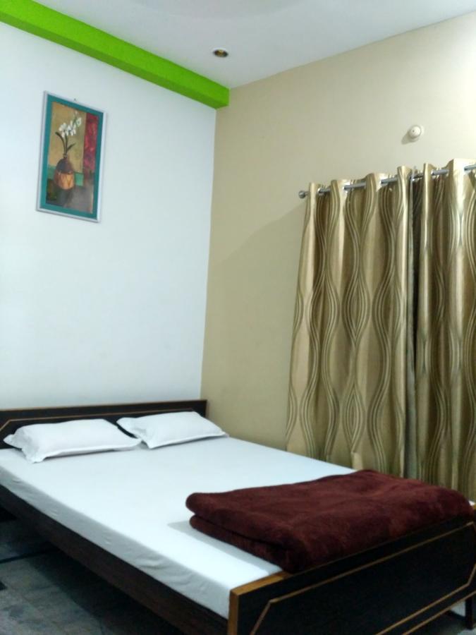 Bliss Guest House Assi Ghat Benares Buitenkant foto
